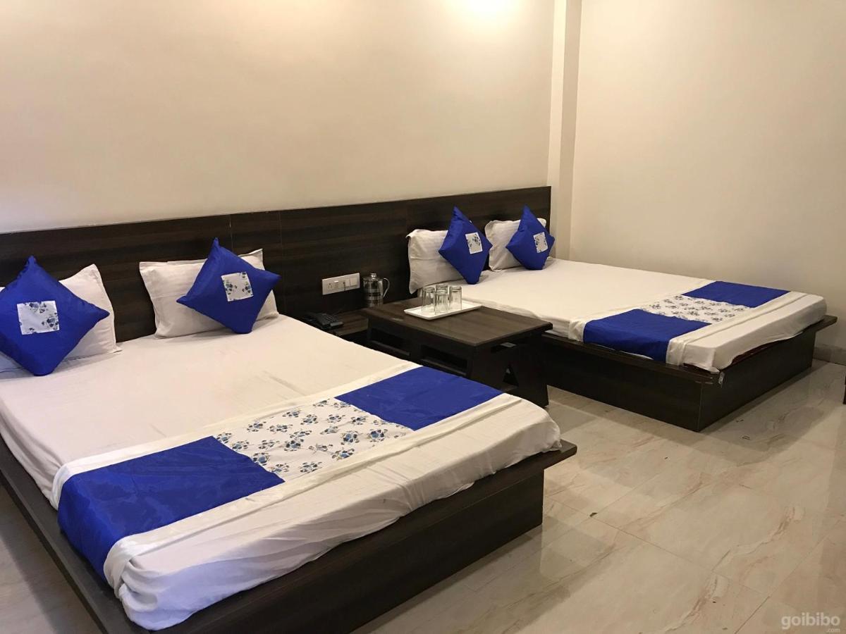 Hotel City Palace Ujjain Exteriör bild